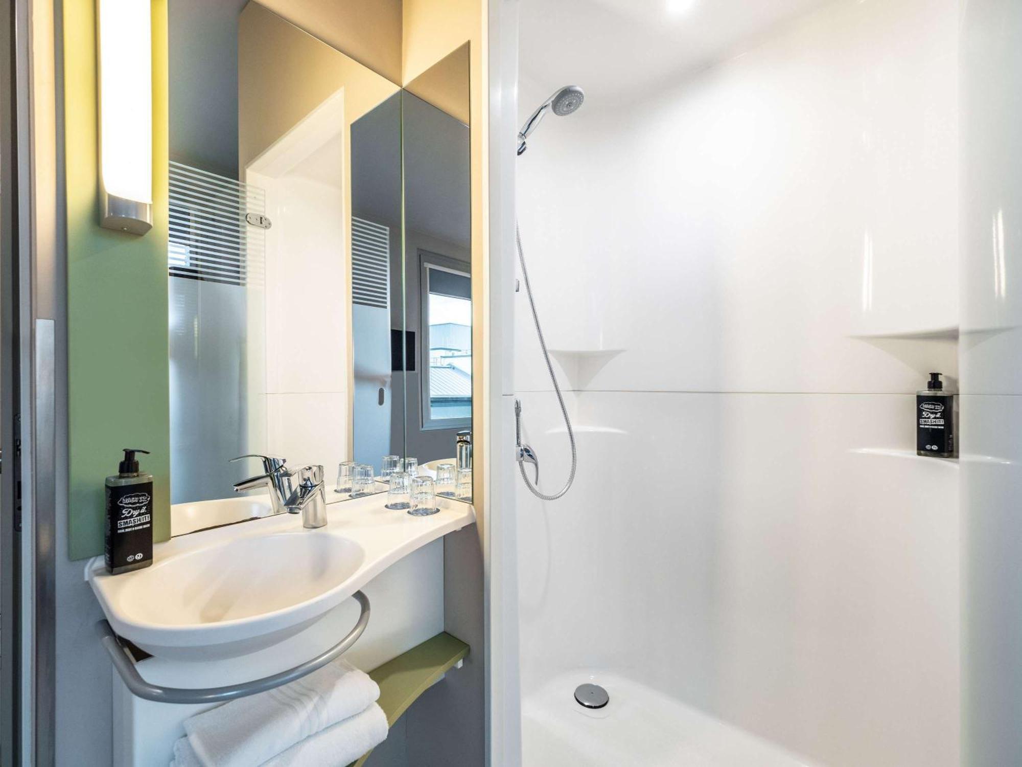 Ibis Budget Frankfurt City Ost Frankfurt am Main Exterior foto