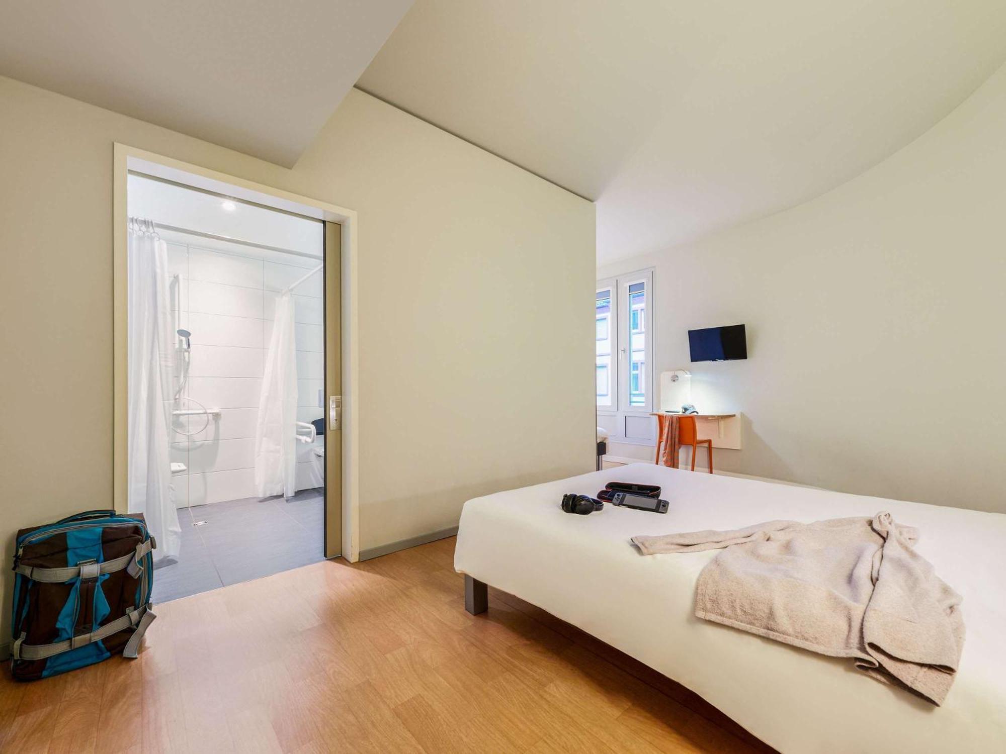 Ibis Budget Frankfurt City Ost Frankfurt am Main Exterior foto