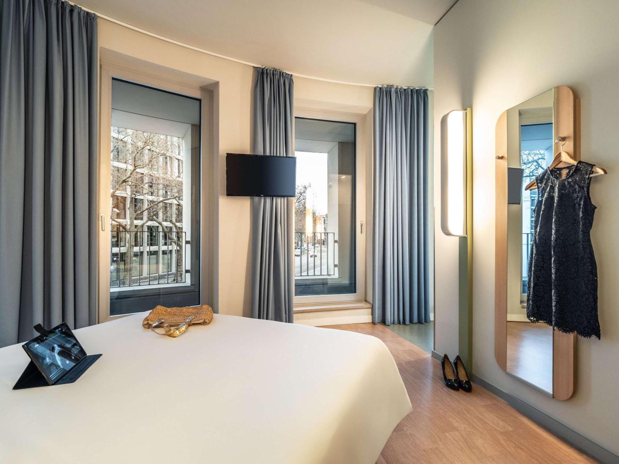 Ibis Budget Frankfurt City Ost Frankfurt am Main Exterior foto