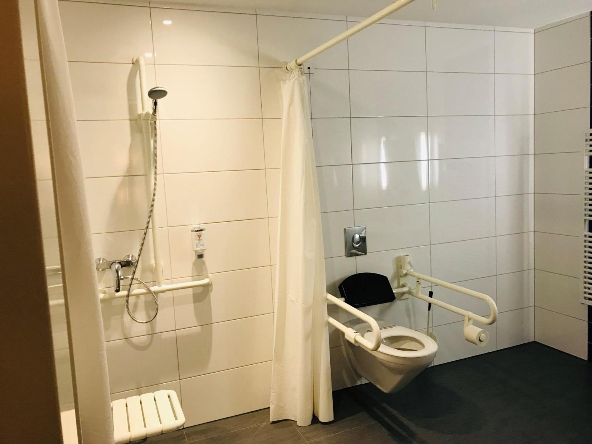 Ibis Budget Frankfurt City Ost Frankfurt am Main Exterior foto