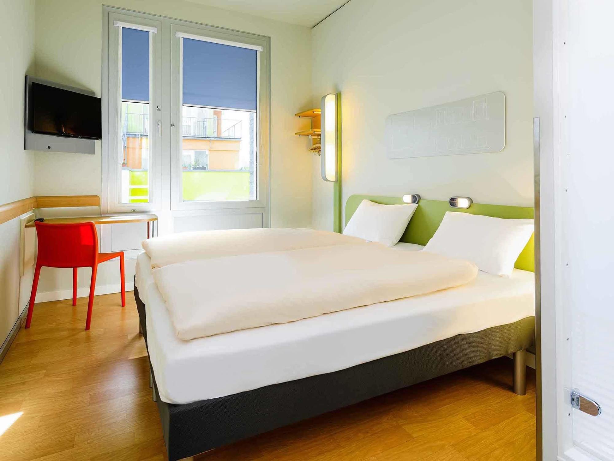 Ibis Budget Frankfurt City Ost Frankfurt am Main Exterior foto